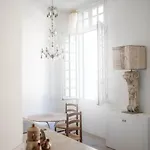 Les Atlantes Διαμέρισμα Uzès